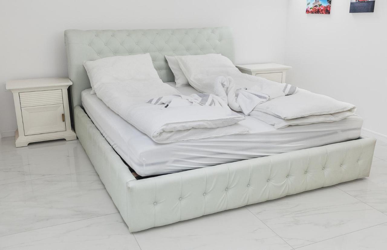 Corso Lux Apartman Gyula Zewnętrze zdjęcie